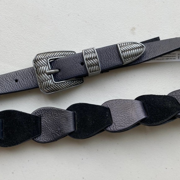 NEW without Tag - Free People Medallion Black Leather Belt M/L - Picture 3 of 10